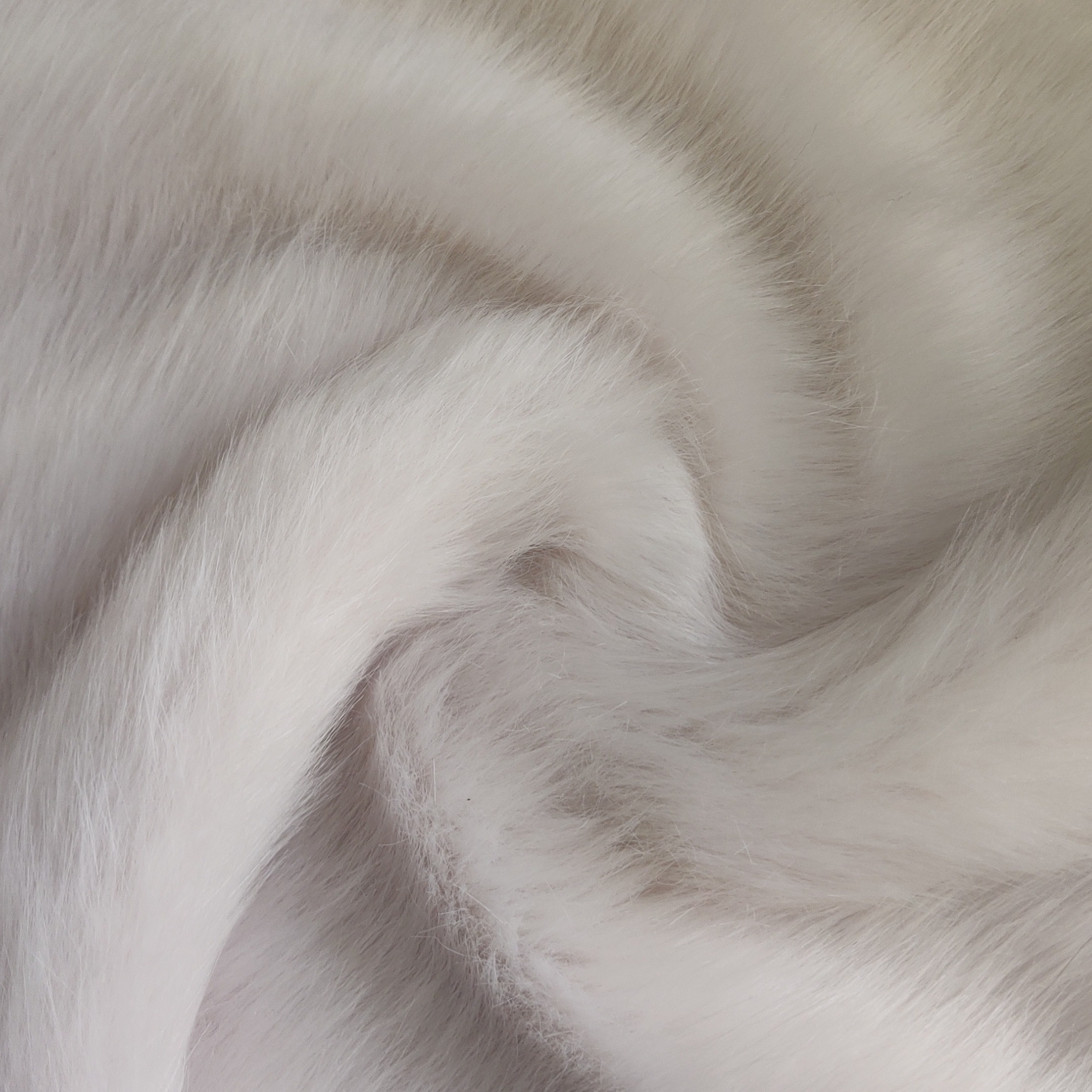 Super Luxury Faux Fur Fabric Material LUSH CREAM CRS Fur Fabrics