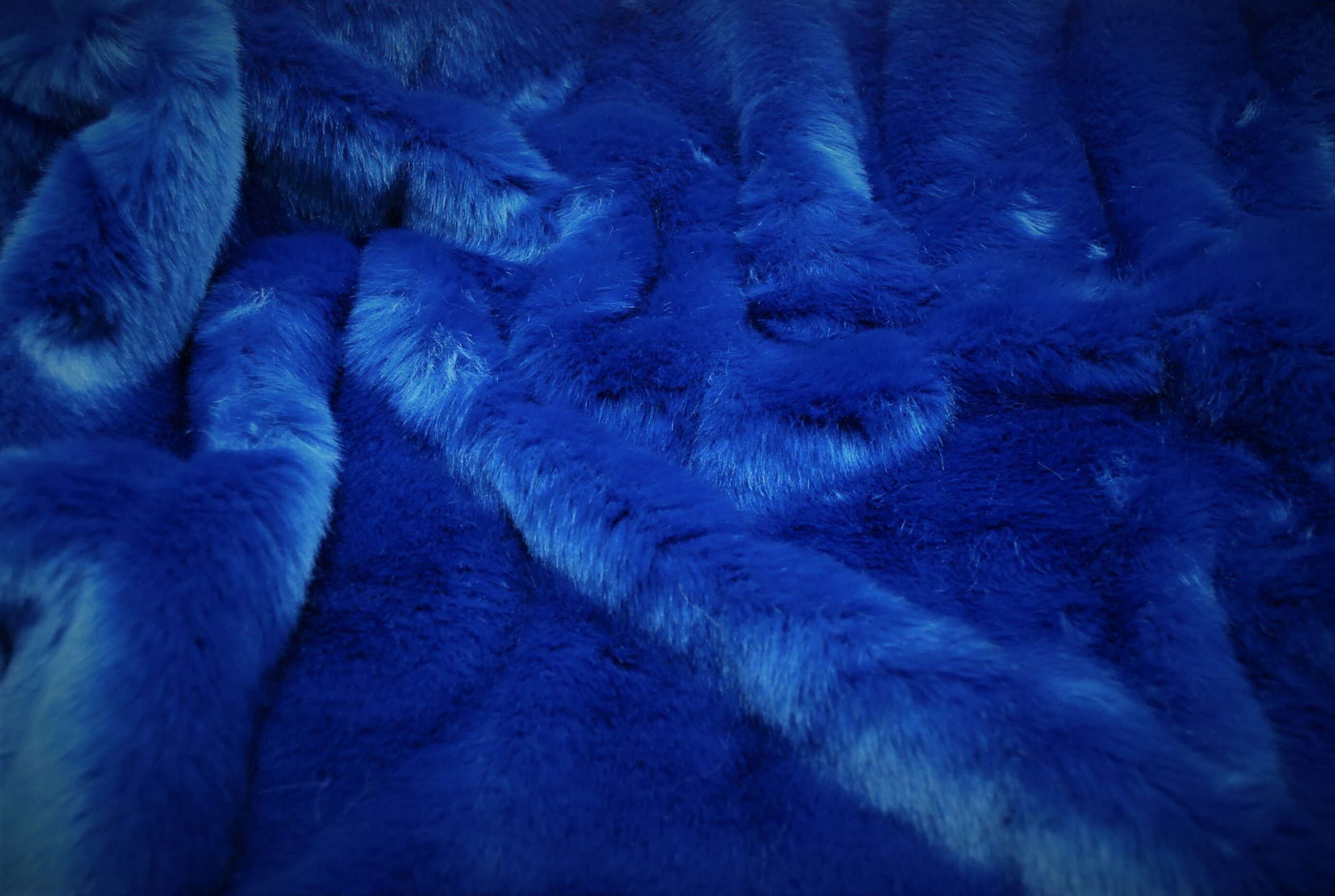 Super Luxury Faux Fur Fabric Material - PLUSH ROYAL PELT - CRS Fur Fabrics